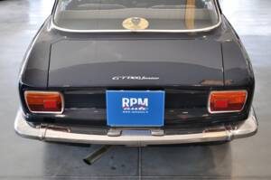 Bild 15/33 von Alfa Romeo Giulia 1300 GT Junior (1971)