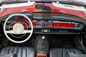 Bild 17/27 von Mercedes-Benz 280 SL (1970)