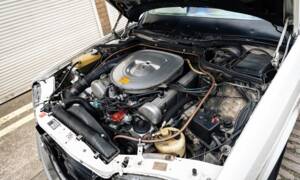Image 5/50 of Mercedes-Benz 500 SEL (1984)
