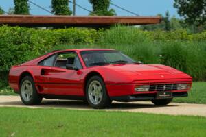 Afbeelding 2/50 van Ferrari 208 GTB Turbo (1987)