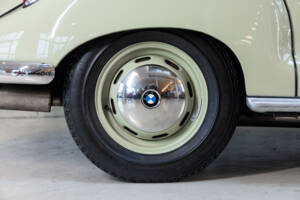 Bild 42/50 von BMW 502 - 3,2 Liter (1955)