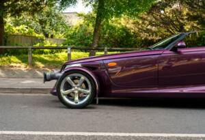 Image 16/29 of Plymouth Prowler (1999)