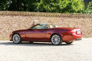 Image 32/50 of Jaguar XK (2011)