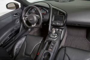 Bild 18/24 von Audi R8 V10 Spyder (2010)