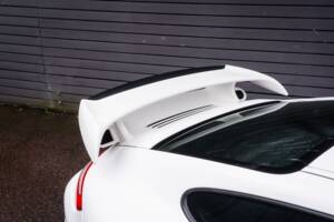 Bild 44/52 von Porsche 911 GT2 (2008)
