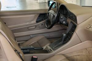 Immagine 34/50 di BMW 850i (1990)