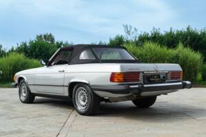 Image 6/50 de Mercedes-Benz 450 SL (1977)