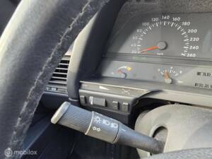 Bild 16/42 von Alfa Romeo 164 2.0i V6 Turbo (1992)