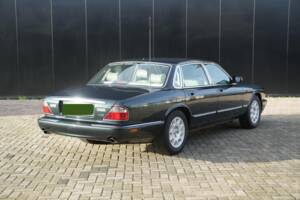 Afbeelding 29/30 van Jaguar XJ6 3.2 Sovereign (1997)