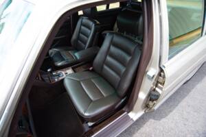 Bild 13/29 von Mercedes-Benz 300 SEL (1990)