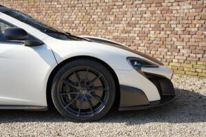 Afbeelding 23/50 van McLaren 675LT (2016)