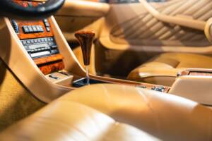 Bild 26/37 von Mercedes-Benz 560 SEC (1990)