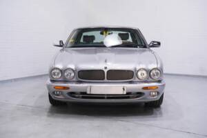 Bild 3/8 von Jaguar XJR 4.0 (2000)
