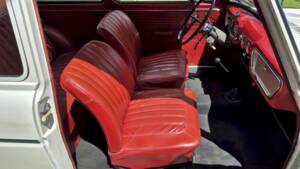 Image 40/63 of Ford Anglia (1965)