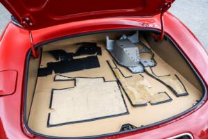 Image 35/41 de Jaguar E-Type 3.8 (1964)