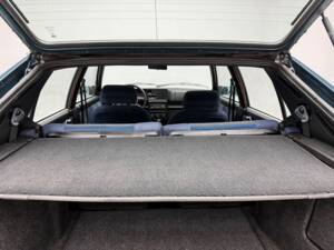 Image 29/30 of Lancia Delta 1.5 LX (1991)