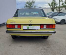 Bild 20/49 von Mercedes-Benz 200 (1979)