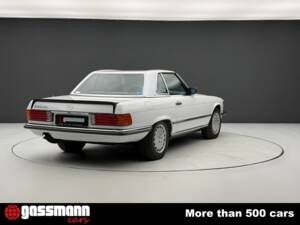 Bild 8/15 von Mercedes-Benz 560 SL (1986)