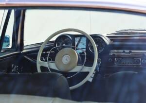 Imagen 31/43 de Mercedes-Benz 280 SE (1968)