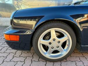 Image 15/36 de Porsche 911 Carrera 4 (1989)