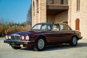 Bild 1/50 von Daimler Double Six (1988)
