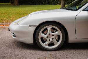 Bild 7/26 von Porsche 911 Carrera 4 (1999)
