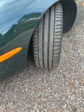 Image 15/18 of Jaguar XK8 4.0 (1998)