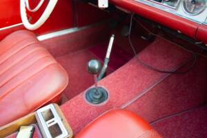 Image 14/33 de Mercedes-Benz 230 SL (1965)