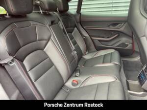 Bild 13/31 von Porsche Taycan GTS Sport Turismo (2026)