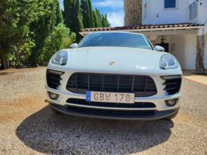 Image 2/8 of Porsche Macan (2017)
