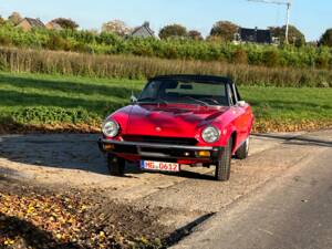 Bild 33/37 von FIAT 124 Spider CS1 (1976)