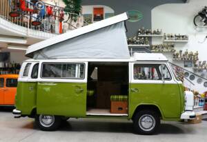 Image 7/25 de Volkswagen T2b Camper (1979)