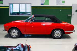 Image 15/58 of Alfa Romeo Giulia 1600 GTC (1965)