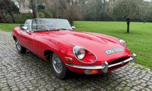 Image 1/9 of Jaguar E-Type (1969)