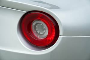 Image 13/50 of Ferrari F12berlinetta (2013)