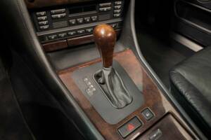 Image 26/41 of BMW 750i (2000)