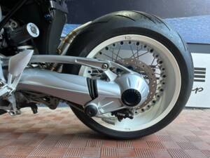 Bild 21/23 von BMW DUMMY (2006)