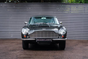 Imagen 11/49 de Aston Martin DB 6 Mk II (1970)