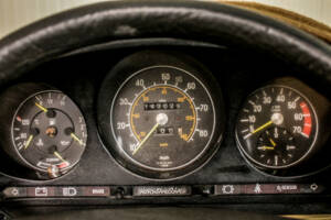 Bild 29/34 von Mercedes-Benz 380 SL (1982)
