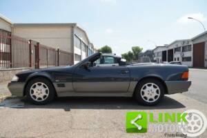 Imagen 7/10 de Mercedes-Benz SL 280 (1994)