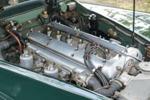 Image 23/50 of Jaguar XK 120 DHC (1953)