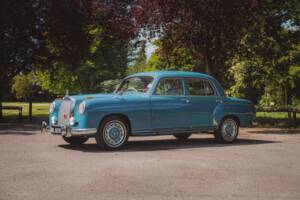 Image 35/50 of Mercedes-Benz 220 a (1956)
