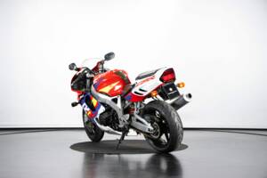 Immagine 2/50 di Honda CBR 900RR Fireblade (1996)