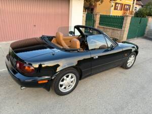 Image 16/23 of Mazda MX-5 1.6 (1992)