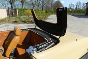 Obraz 24/50 pojazdu Mercedes-Benz 450 SL (1977)