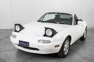 Image 18/50 de Mazda MX-5 1.6 (1990)