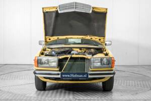 Bild 38/50 von Mercedes-Benz 300 TD Turbodiesel (1981)
