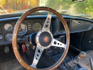 Immagine 17/66 di MG MGB (1977)