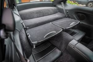 Afbeelding 36/73 van Porsche 911 Carrera 4S (2002)