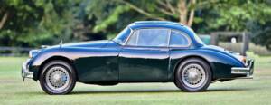 Image 9/50 of Jaguar XK 150 FHC (1960)